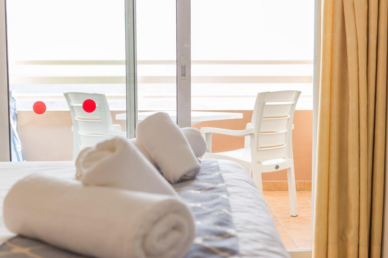 New Studio In Stella Maris With Stunning Sea Views ฟูเอนฮิโรลา ภายนอก รูปภาพ